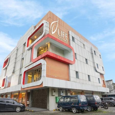 Life Hotel Stasiun Kota 泗水 外观 照片