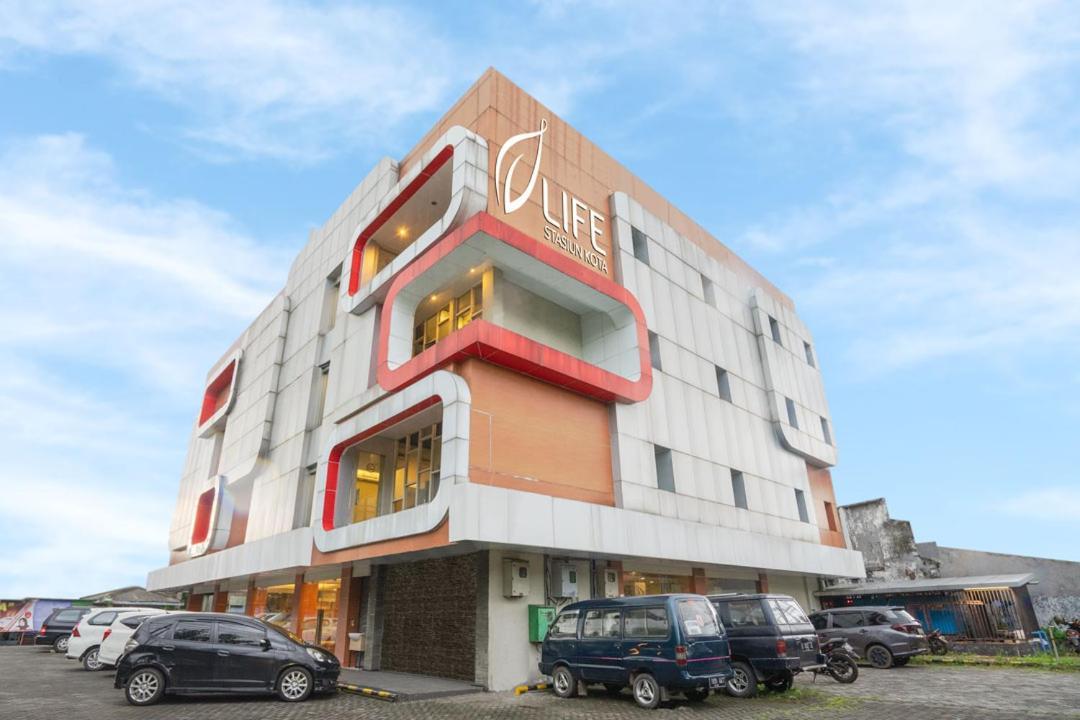 Life Hotel Stasiun Kota 泗水 外观 照片