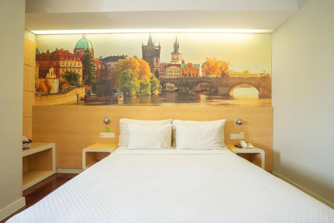 Life Hotel Stasiun Kota 泗水 客房 照片