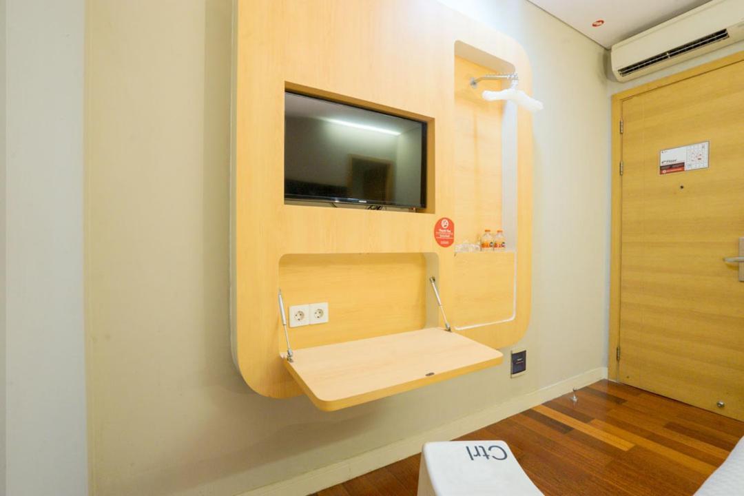 Life Hotel Stasiun Kota 泗水 外观 照片