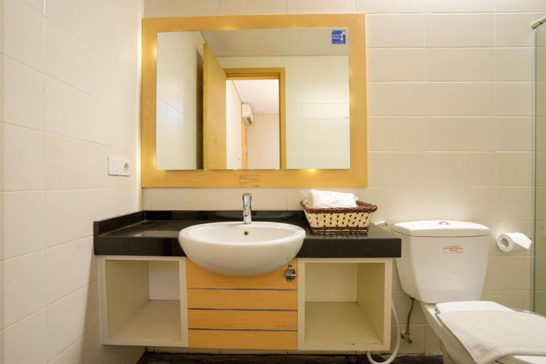 Life Hotel Stasiun Kota 泗水 外观 照片