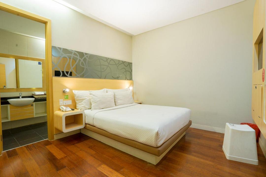 Life Hotel Stasiun Kota 泗水 客房 照片