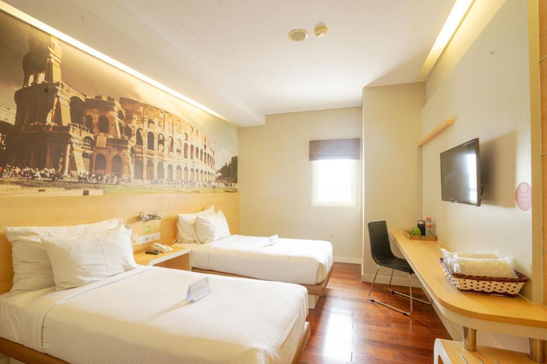 Life Hotel Stasiun Kota 泗水 客房 照片